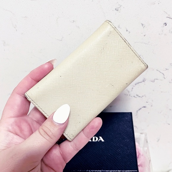 Authentic Prada Cera Portachiavi 6 Key Saffiano Leather Holder / Wallet - Picture 10 of 14